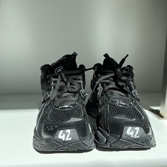 Balenciaga Runner Sneaker - Picture 3 of 6